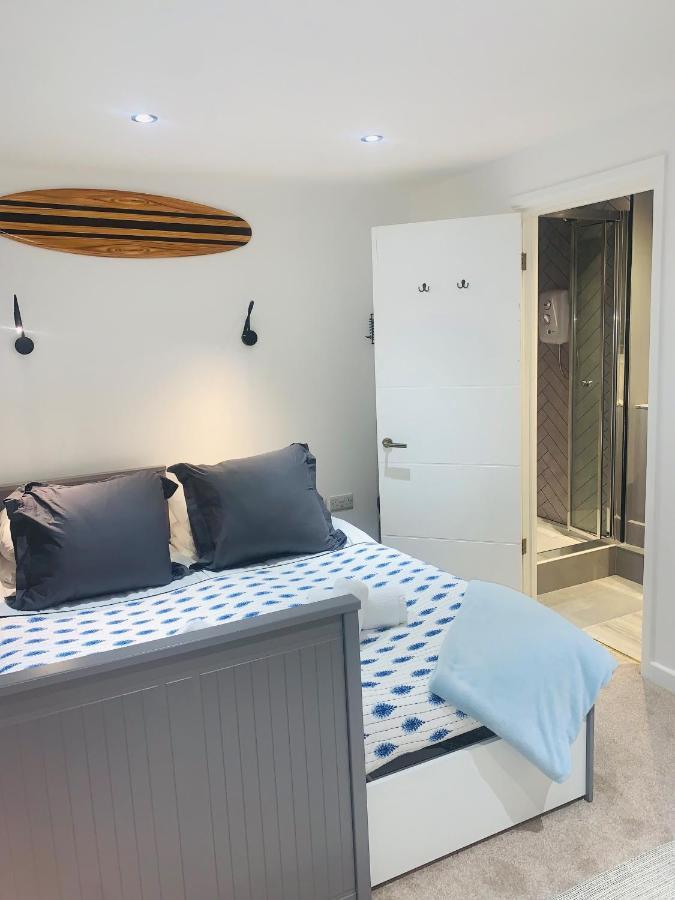 Trig-Private Studio, Courtyard, Walk To Fistral New Quay Buitenkant foto